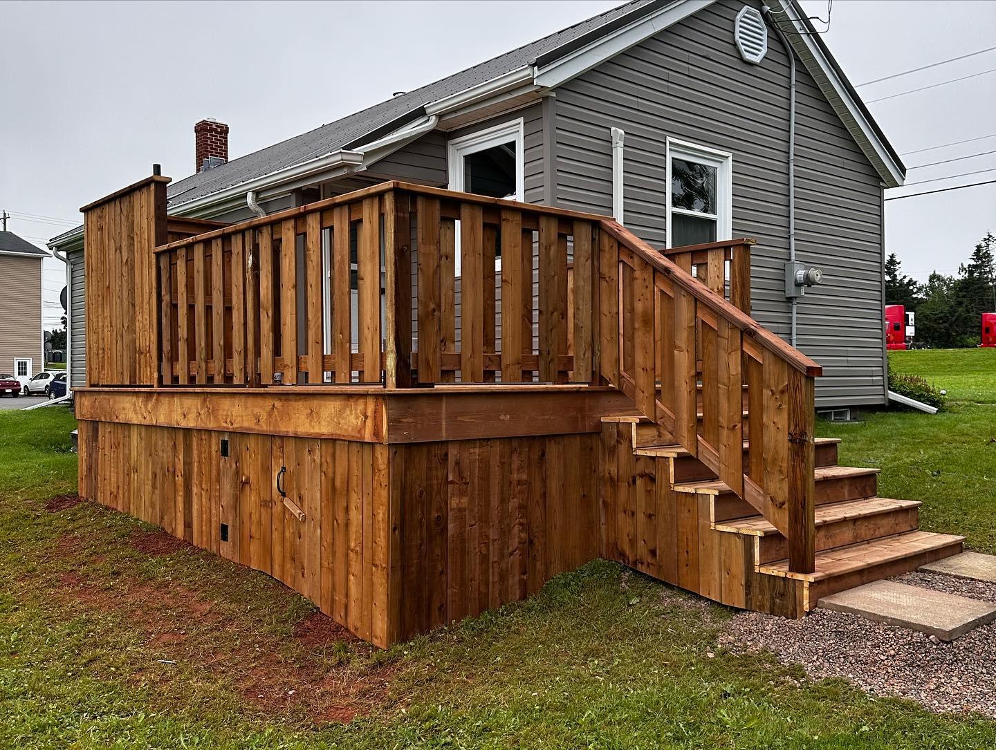 Cedar deck with railings and stairs